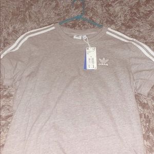 grey adidas shirt
